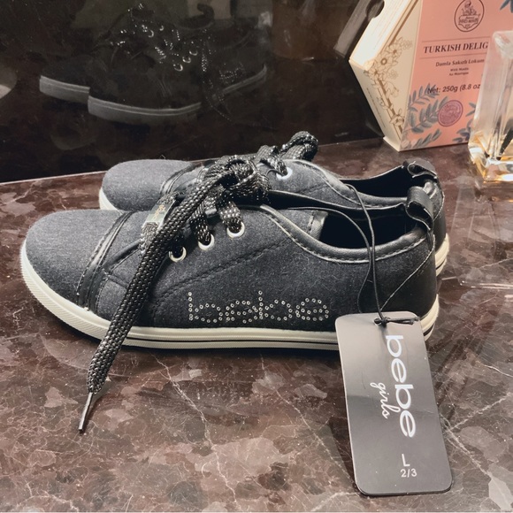 NWT BEBE GIRLS CHARCOAL SNEAKERS BEBE RHINESTONES GLITTERY LACES BEBE CHARM 2/3 - Picture 13 of 16